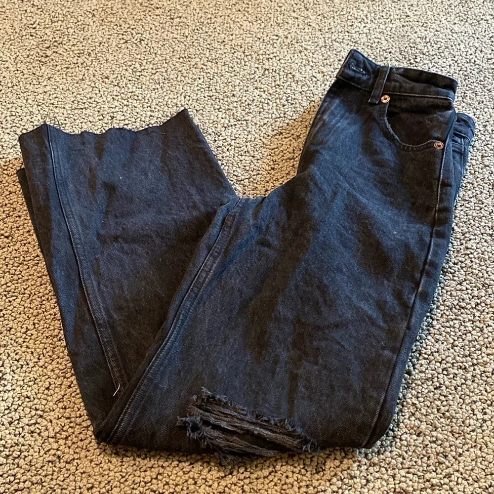 Zara Black Distressed wide Legged Jeans Size 0 in EUC